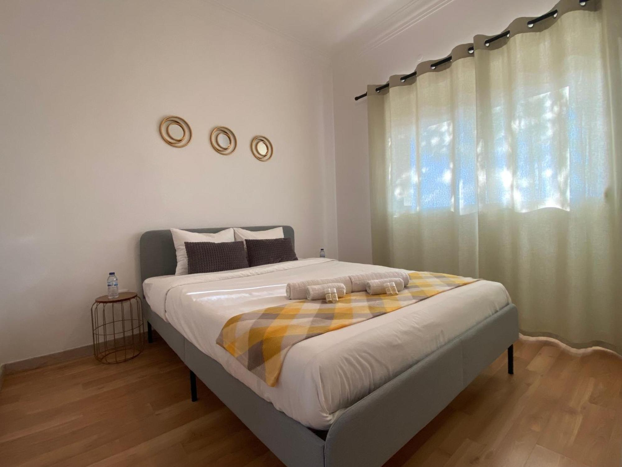 Almada Central Apartment Екстериор снимка